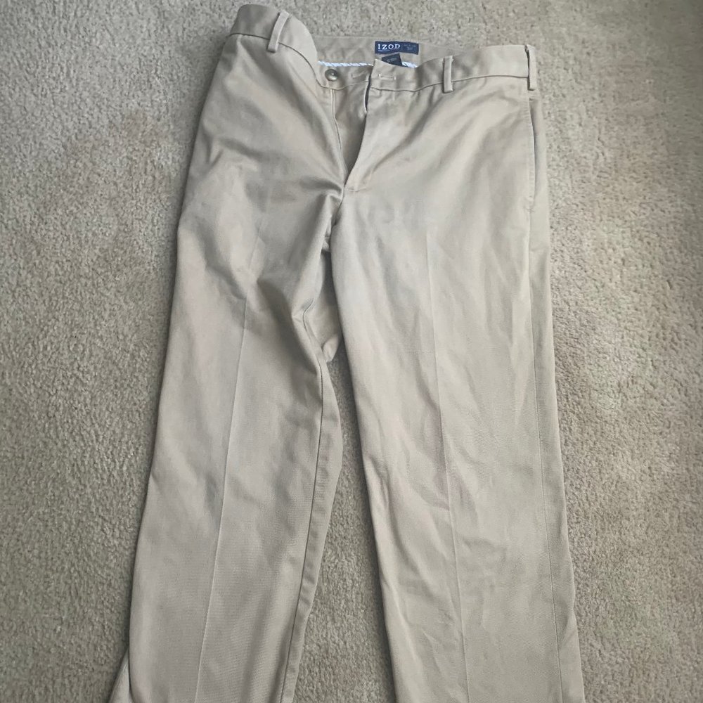 Izod 32x32 Madison Chino